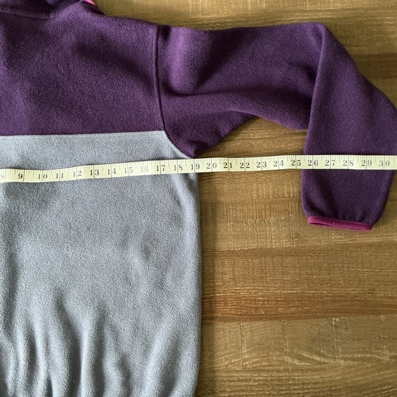 Patagonia Women's Lightweight Synchilla® Snap-T® Pullover
Style #25455 - Picture 5 of 6